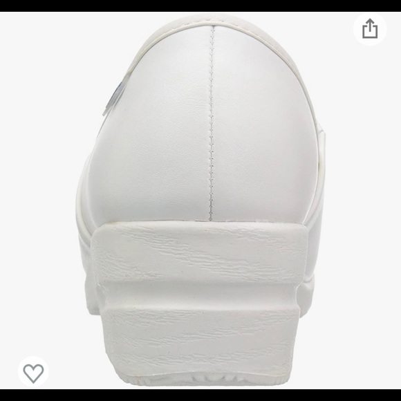 Brand new Cherokee nursing shoes - Picture 3 of 4